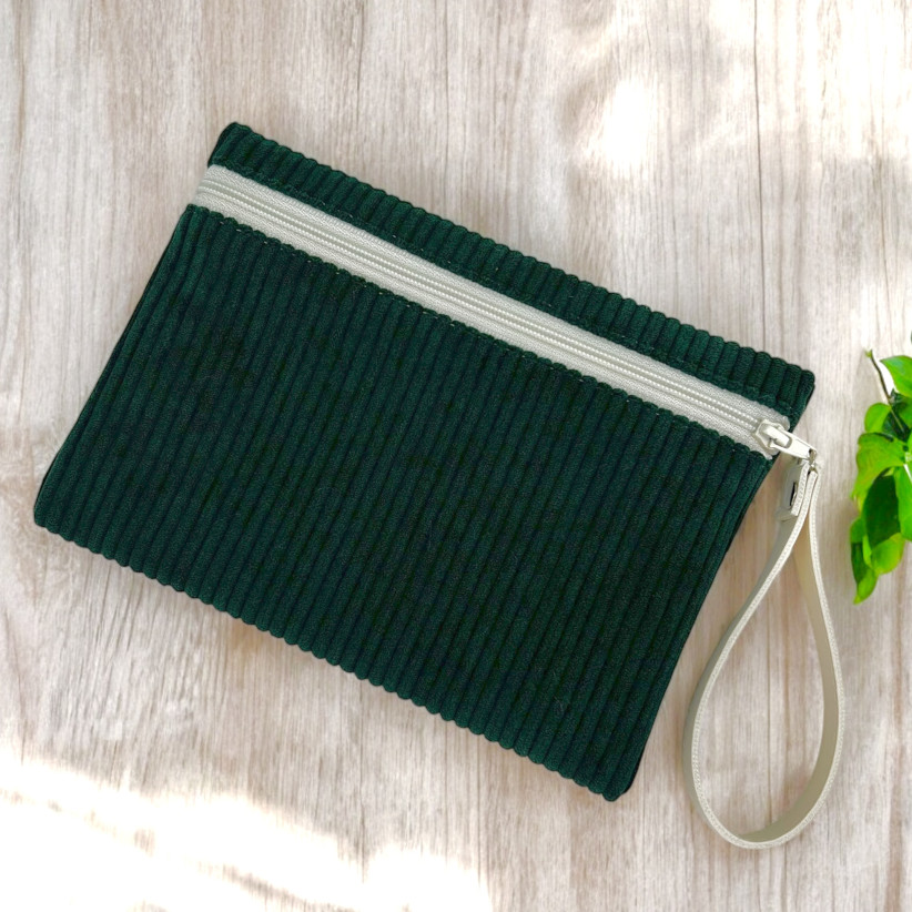 Pochette M, "Velours côtelé" sapin