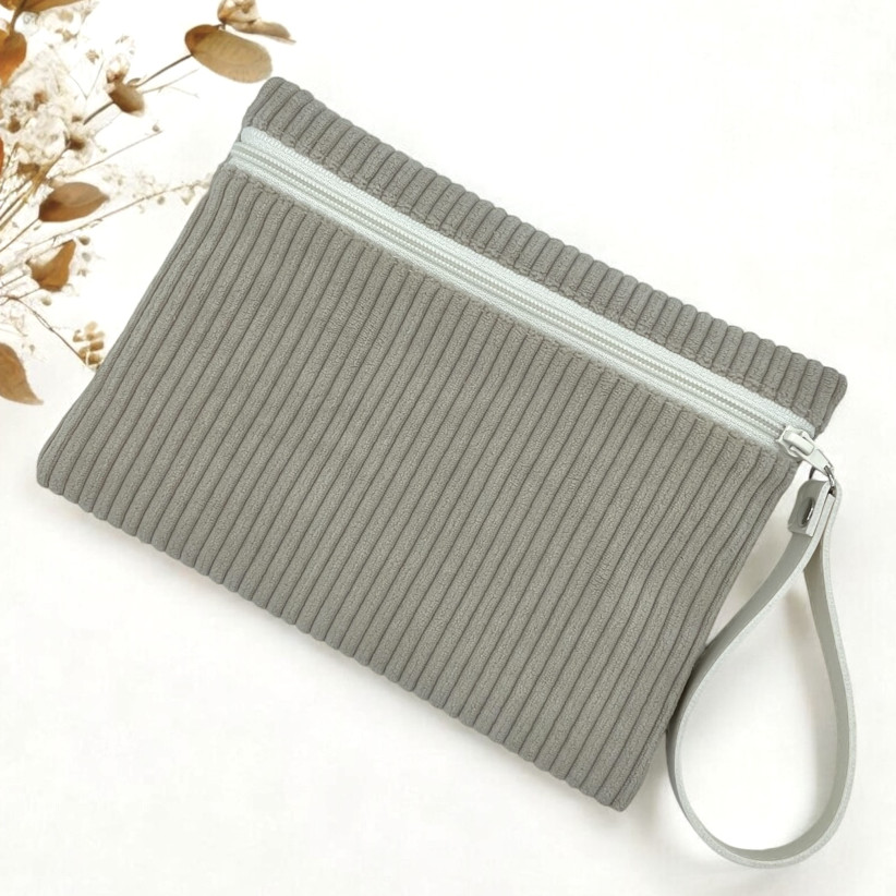 Pochette M, "Velours côtelé" taupe