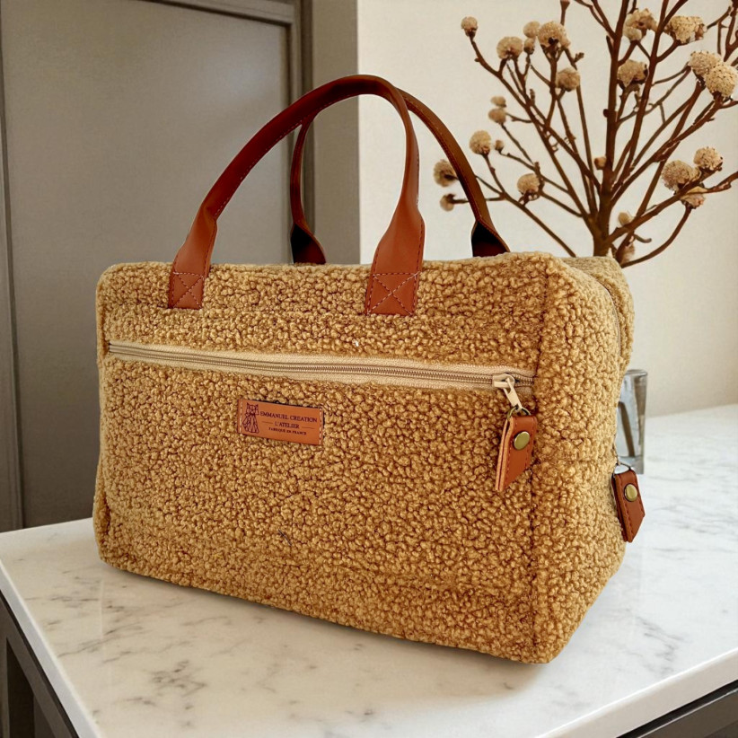 Vanity, "Bouclette" camel