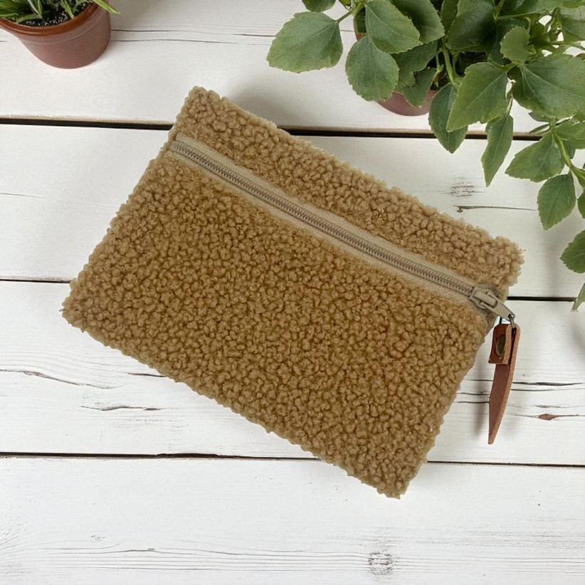 Pochette S, "Bouclette" camel