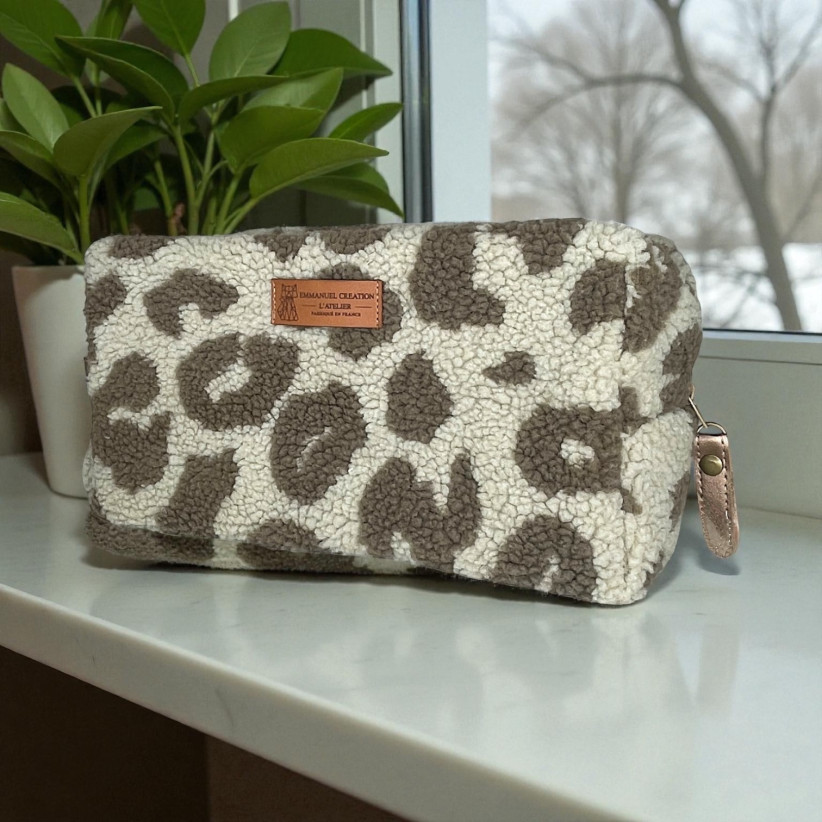 Trousse nomade M, "Bouclette léopard" taupe