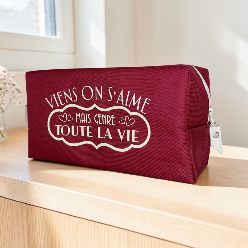 Trousse nomade M, "Viens on s'aime mais genre toute la vie" Brooklyn lie de vin