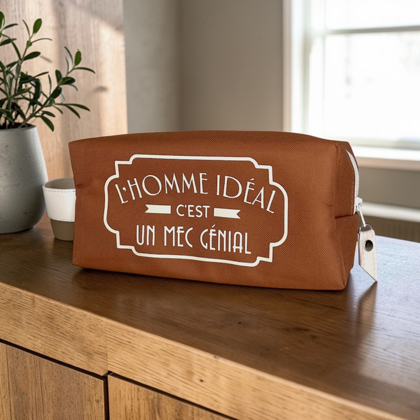 Trousse nomade S, "L'homme idéal c'est un mec génial" Brooklyn camel
